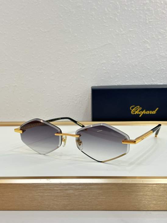 Picture of Chopard Sunglasses _SKUfw76702804fw